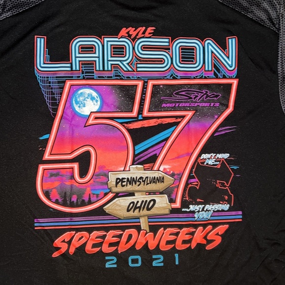 NASCAR Kyle Larson Just Passing You! Speedweeks 2021 Dri-Fit Men’s TShirt XL - Picture 1 of 8